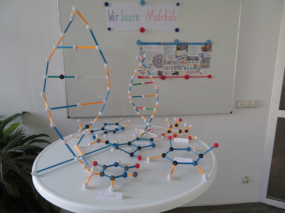 Workshop Wir bauen Moleküle